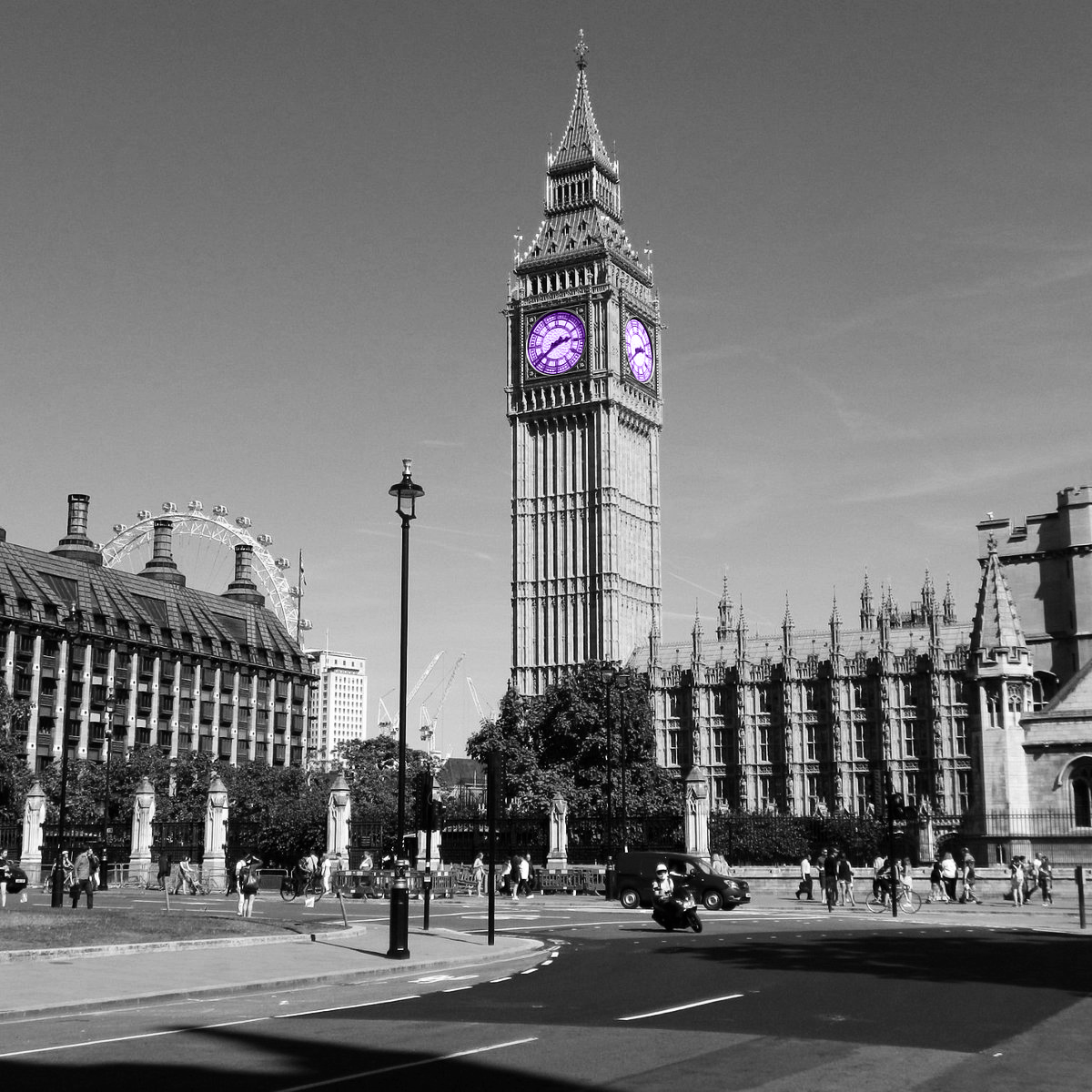 Contract Management Services in London